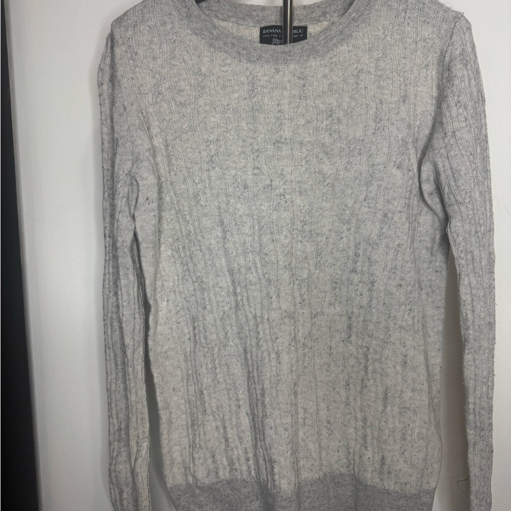 Banana Republic Gray Crew Neck Sweater
